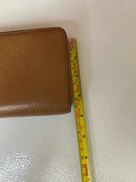 Michael Kors Tan Pebbled Leather Wristlet Wallet with Green Charm - Picture 8 of 9